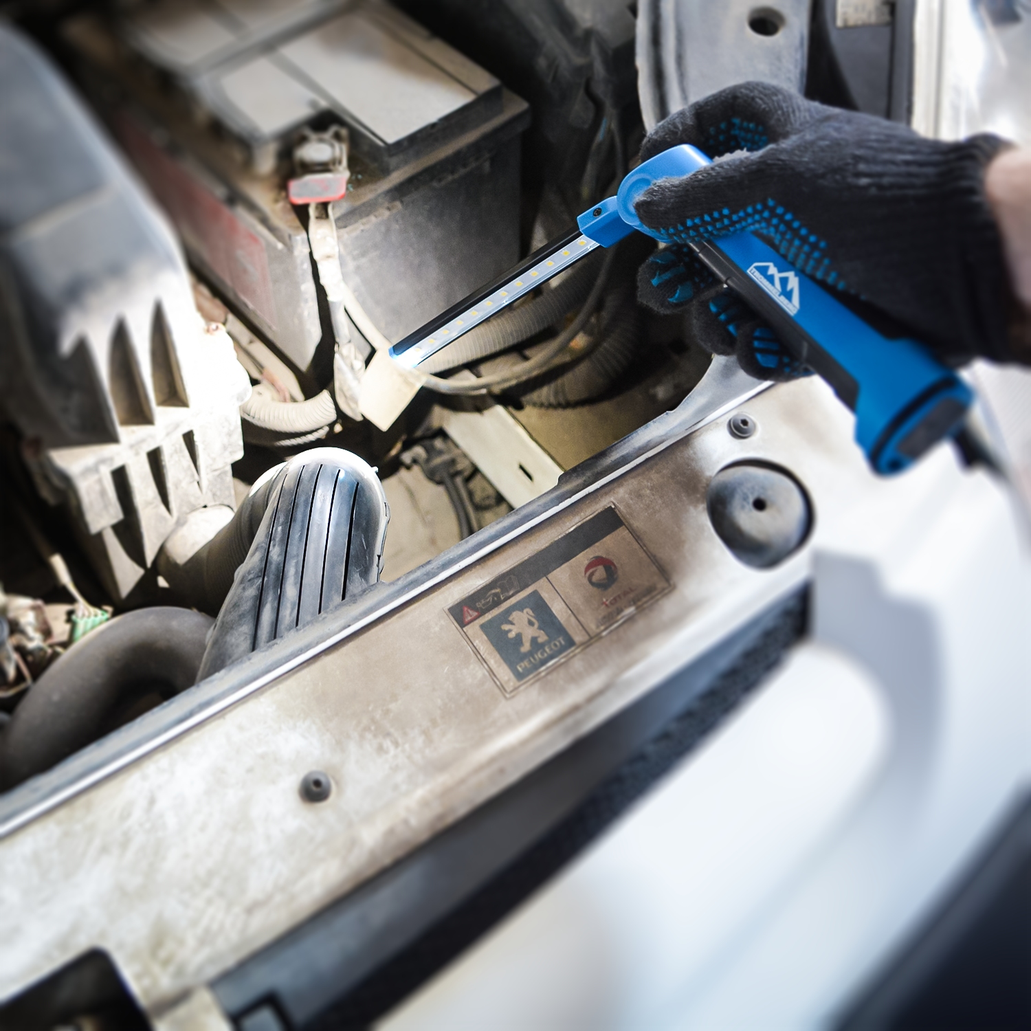 Лампа осмотровая светодиодная TROMMELBERG с магнитом