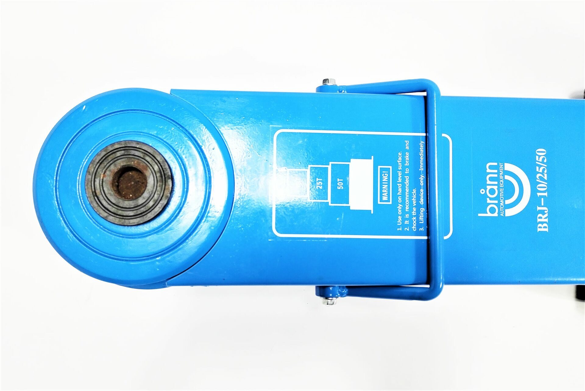 Домкрат подкатной пневмогидравлический BRANN BRJ 10/25/50