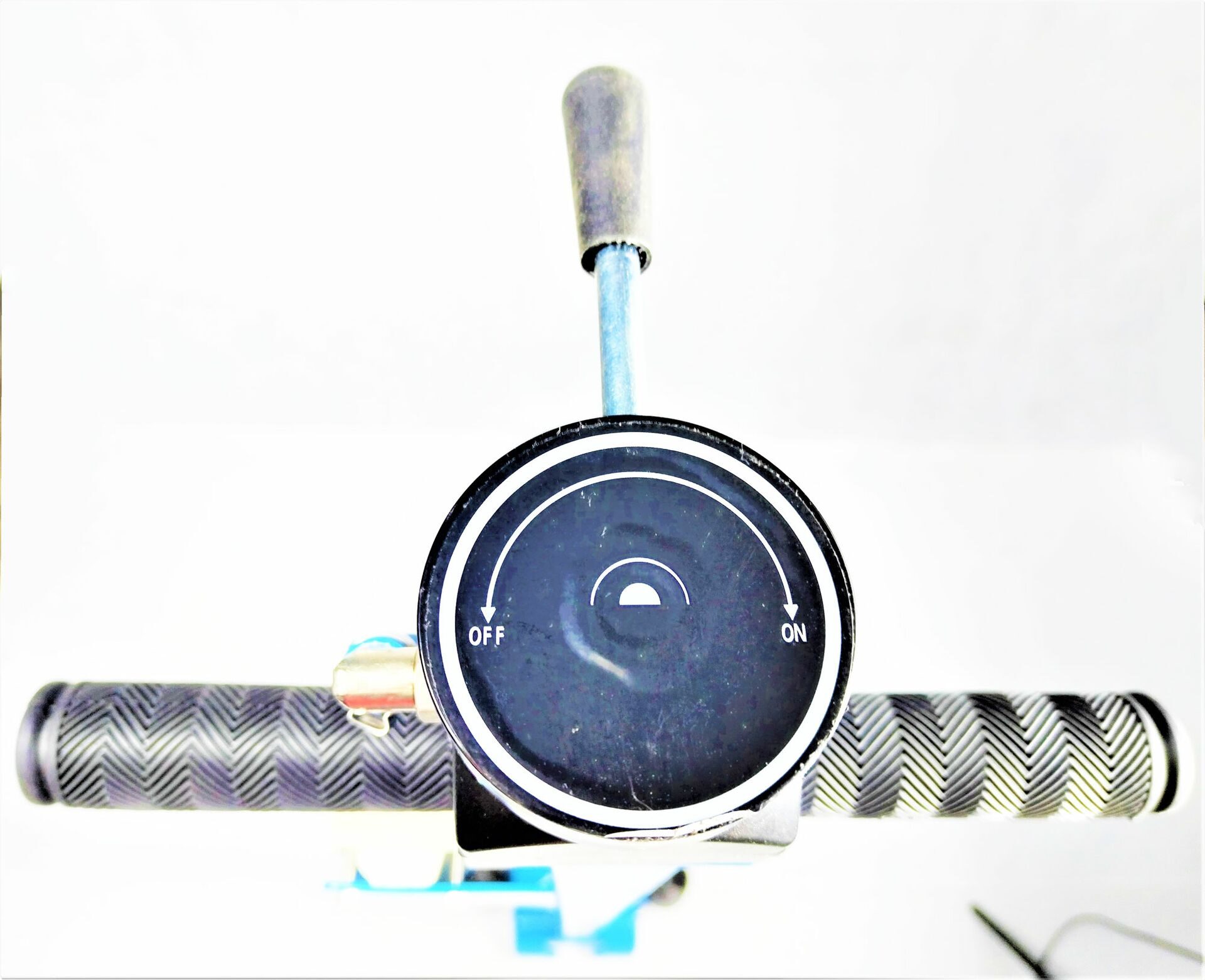 Домкрат подкатной пневмогидравлический BRANN BRJ 10/25/50