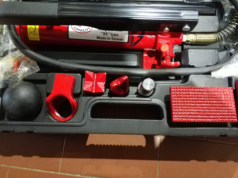 Набор гидрорастяжки TROMMELBERG на 4 тонны (в чемоданчике)