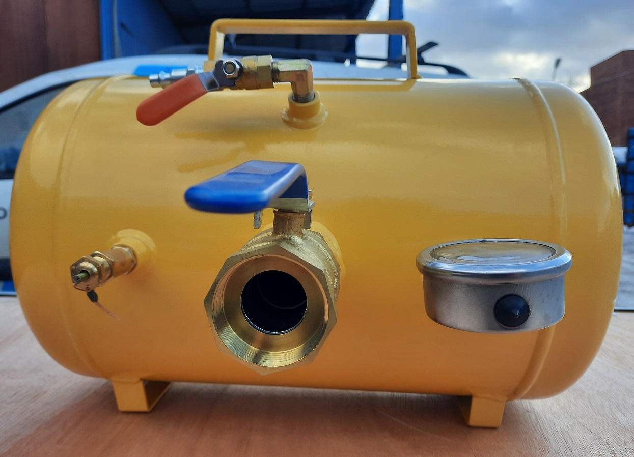 Техносоюз TS-265 Переносной бустер для накачки колес(ресивер)
