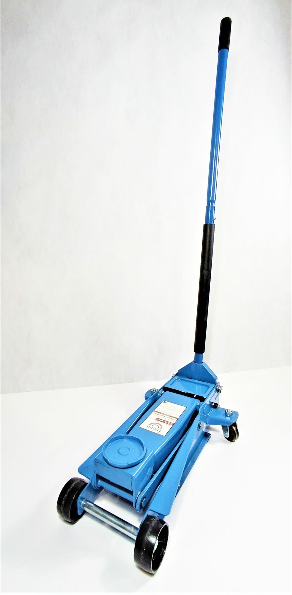 Домкрат подкатной гидравлический BRANN BRJ-3,5