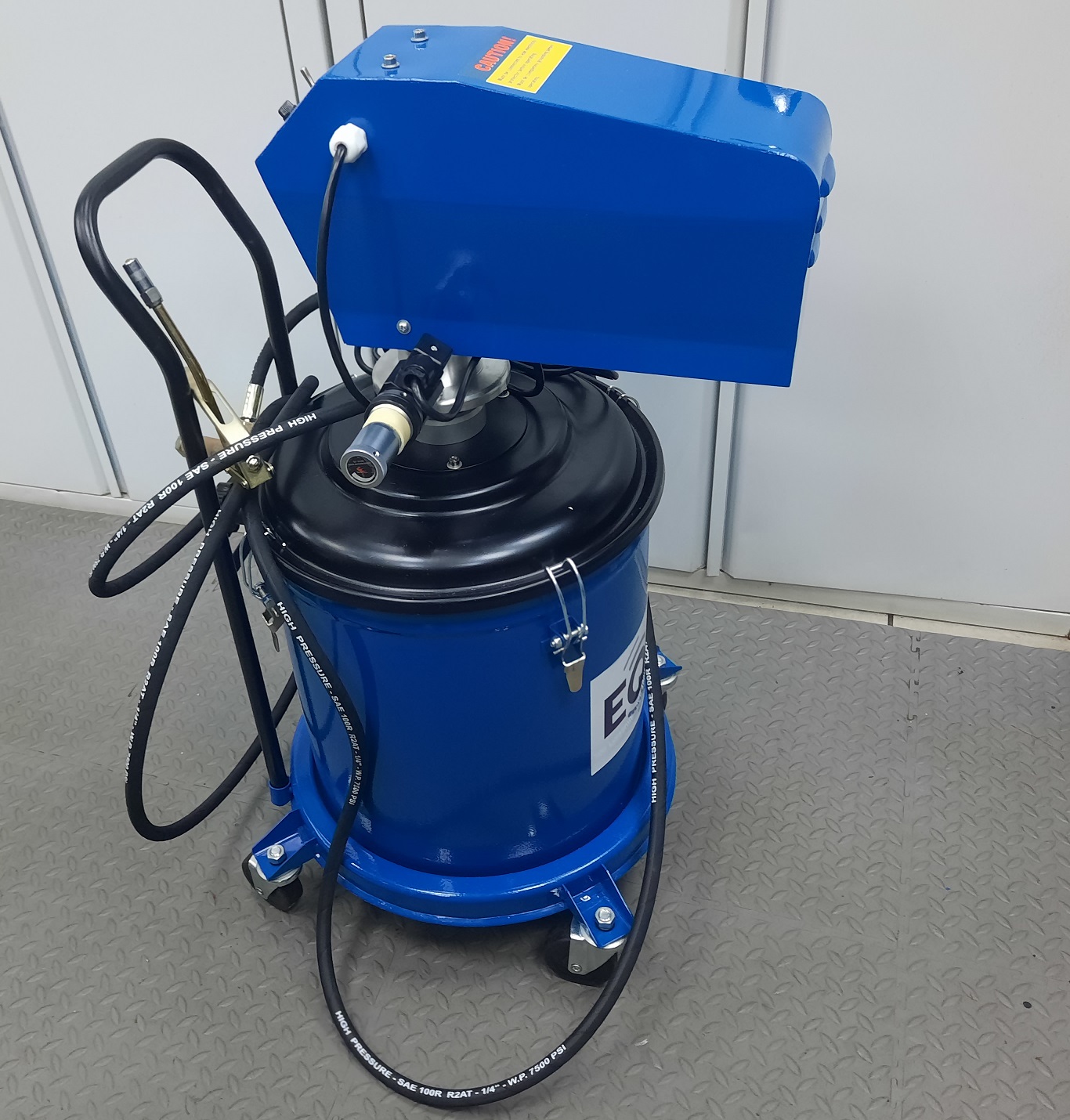 Техносоюз ES-60700 Нагнетатель смазки электрический (220 V)