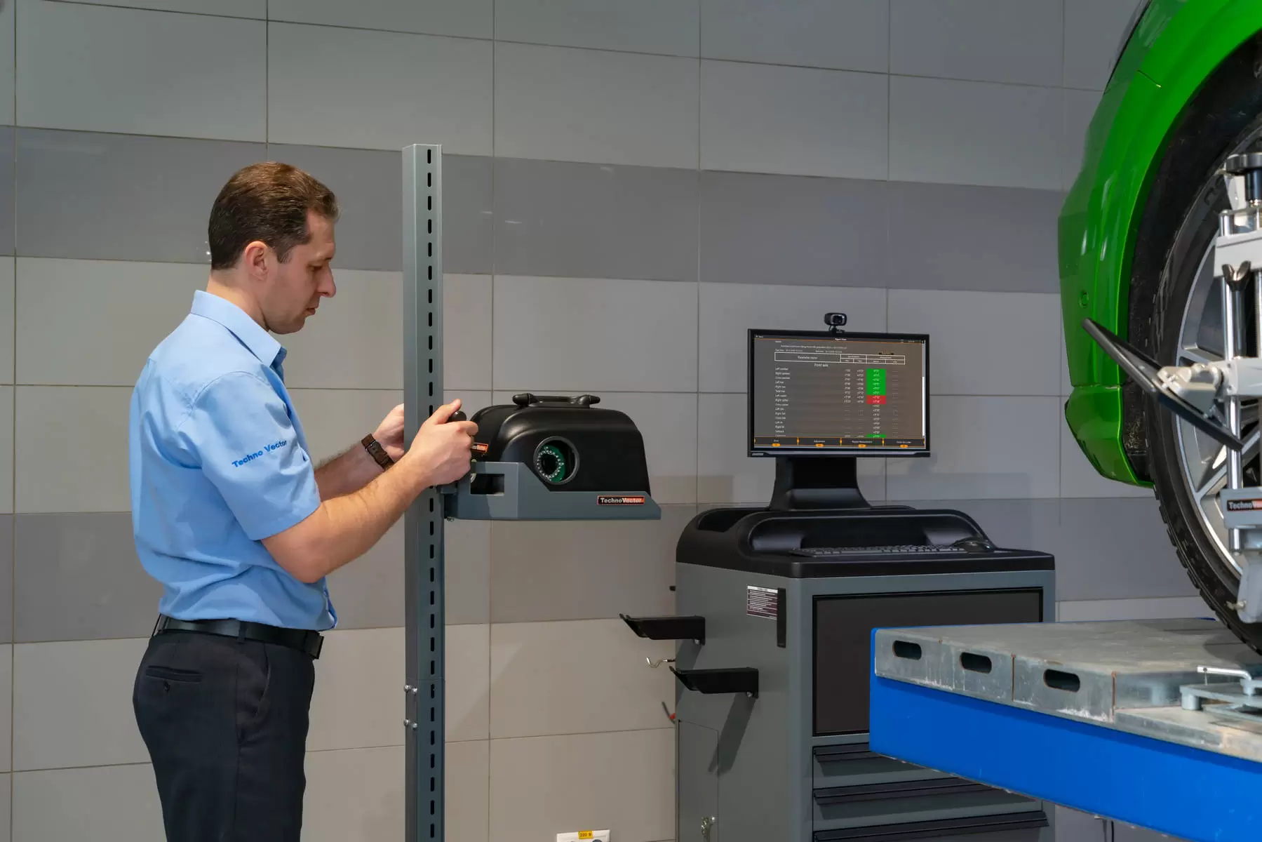 Мобильный 3D стенд ТехноВектор P 7202 MC