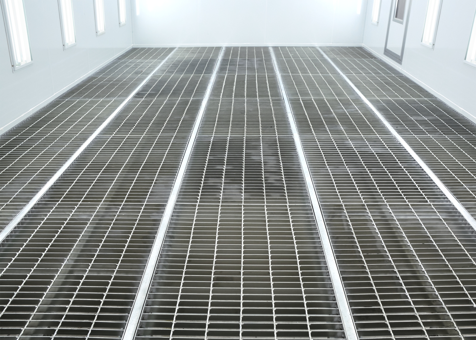 Окрасочно-сушильная камера TROMMELBERG SB7427.02 (3 мотора)