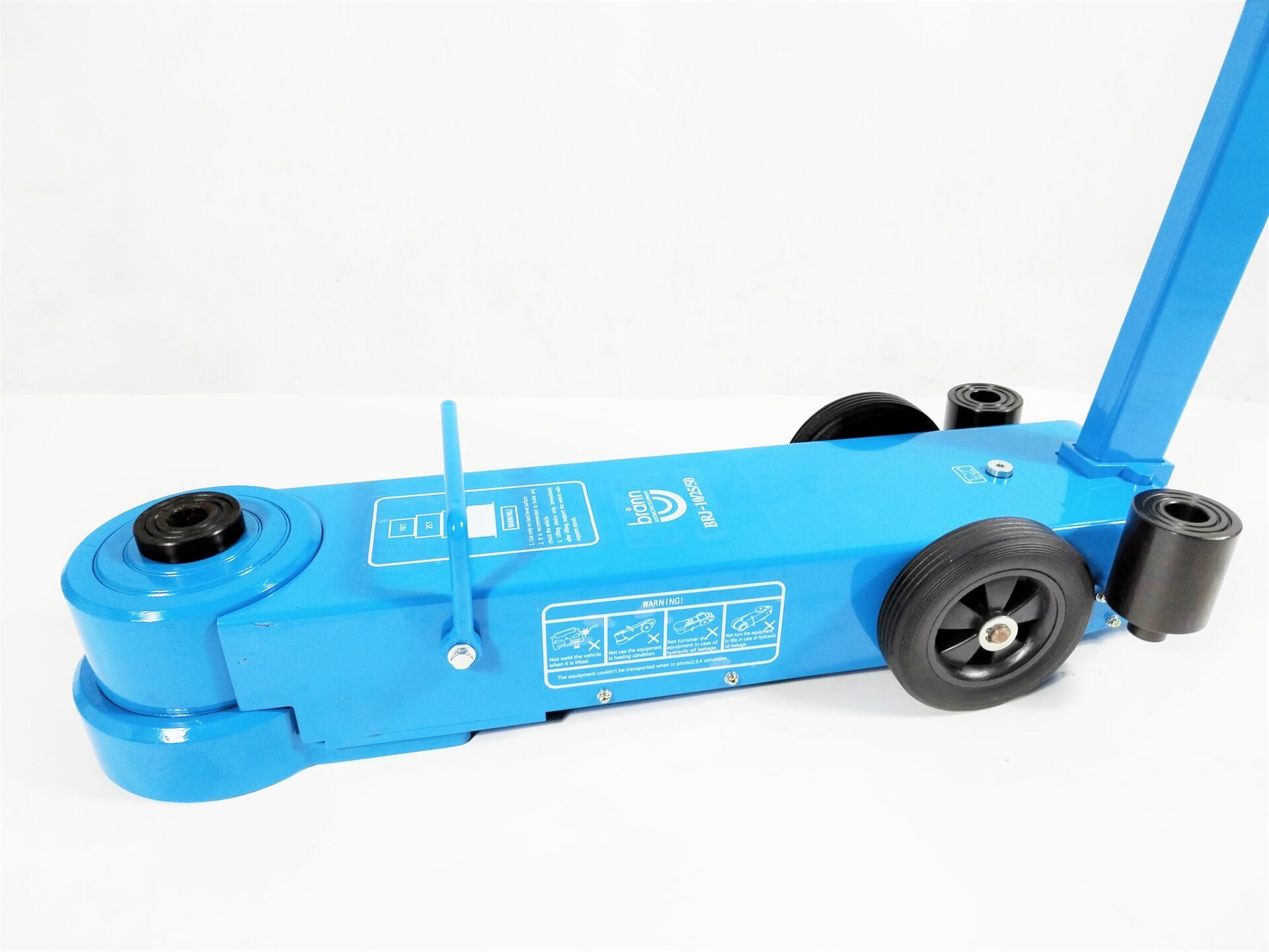 Домкрат подкатной пневмогидравлический BRANN BRJ 10/25/50