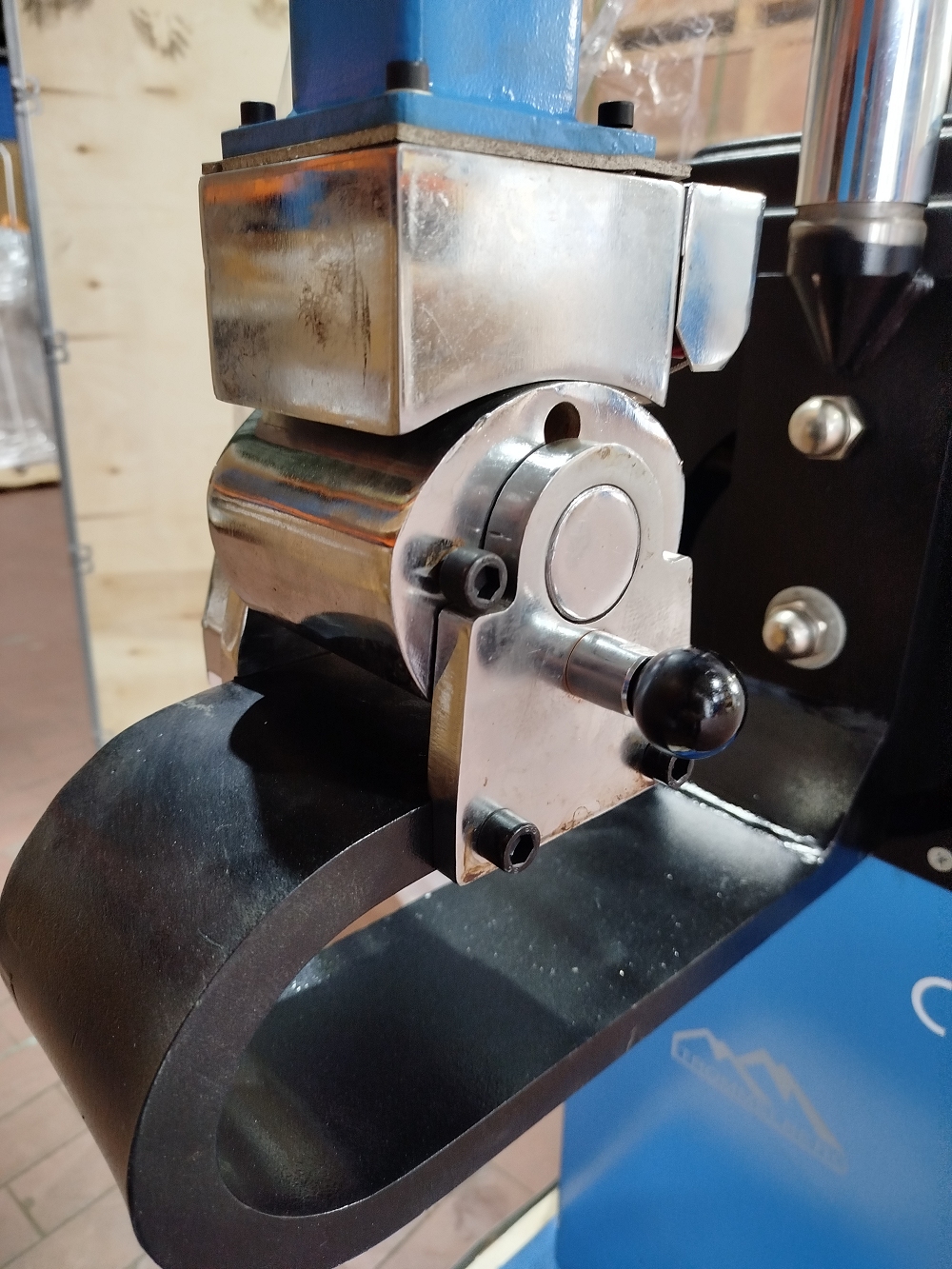 Напольный вулканизатор TROMMELBERG NV004 (2х500 Вт)