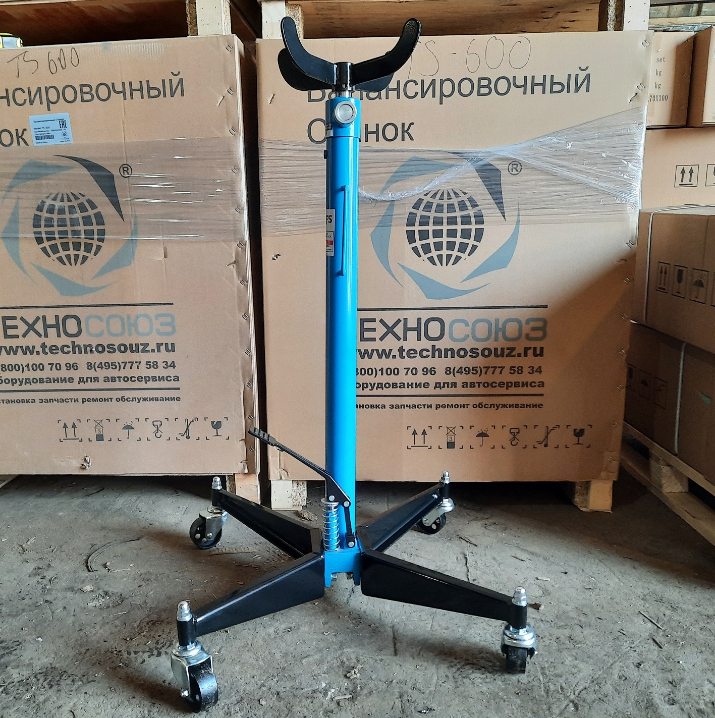 Техносоюз ES0101A Стойка трансмиссионная гидравлическая 0,3т