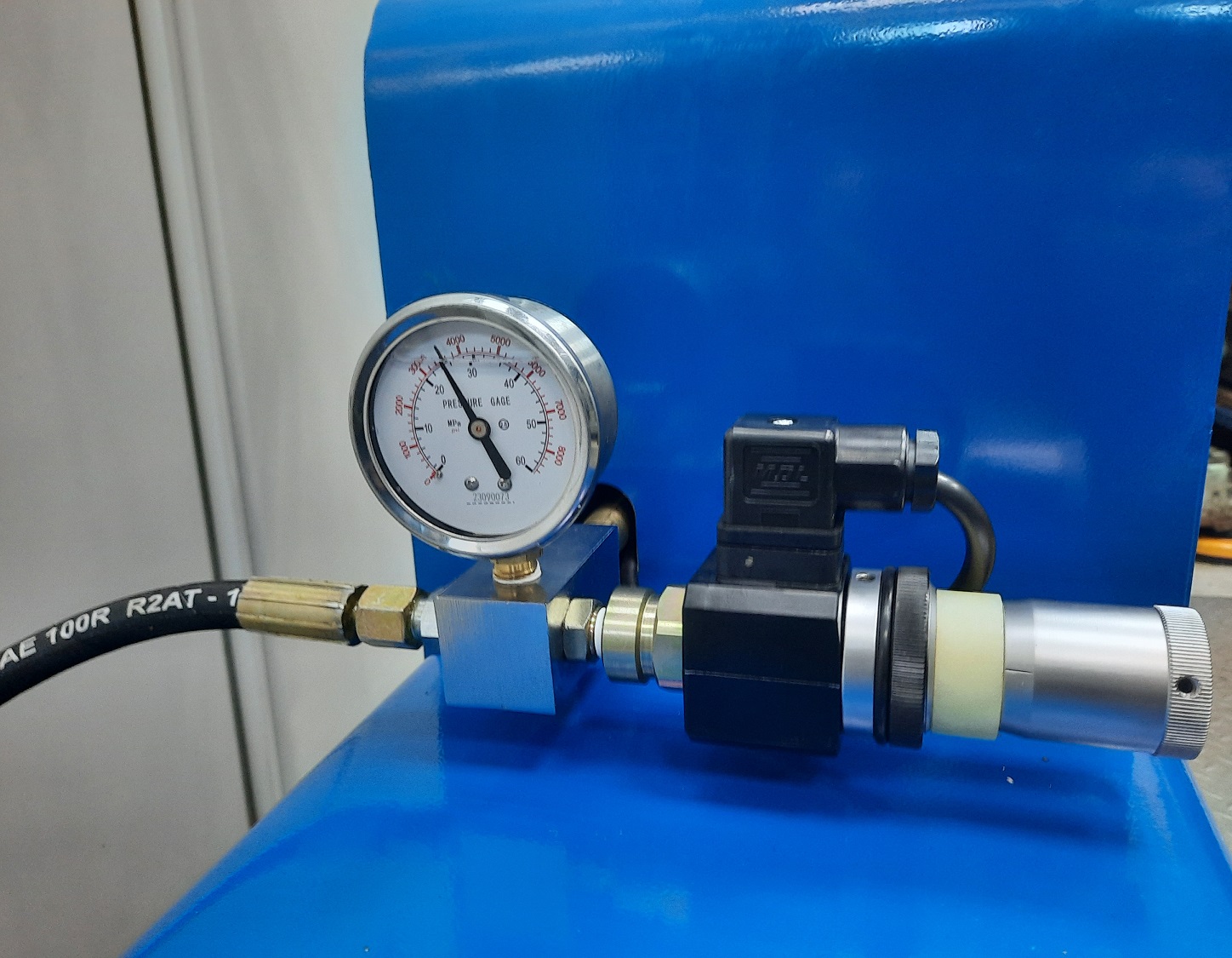 Техносоюз ES-60600 Нагнетатель смазки электрический (380 V)