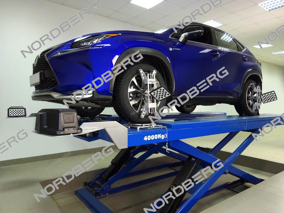 Кронштейн для стенда C803, для ножничного подъемника левый NORDBERG