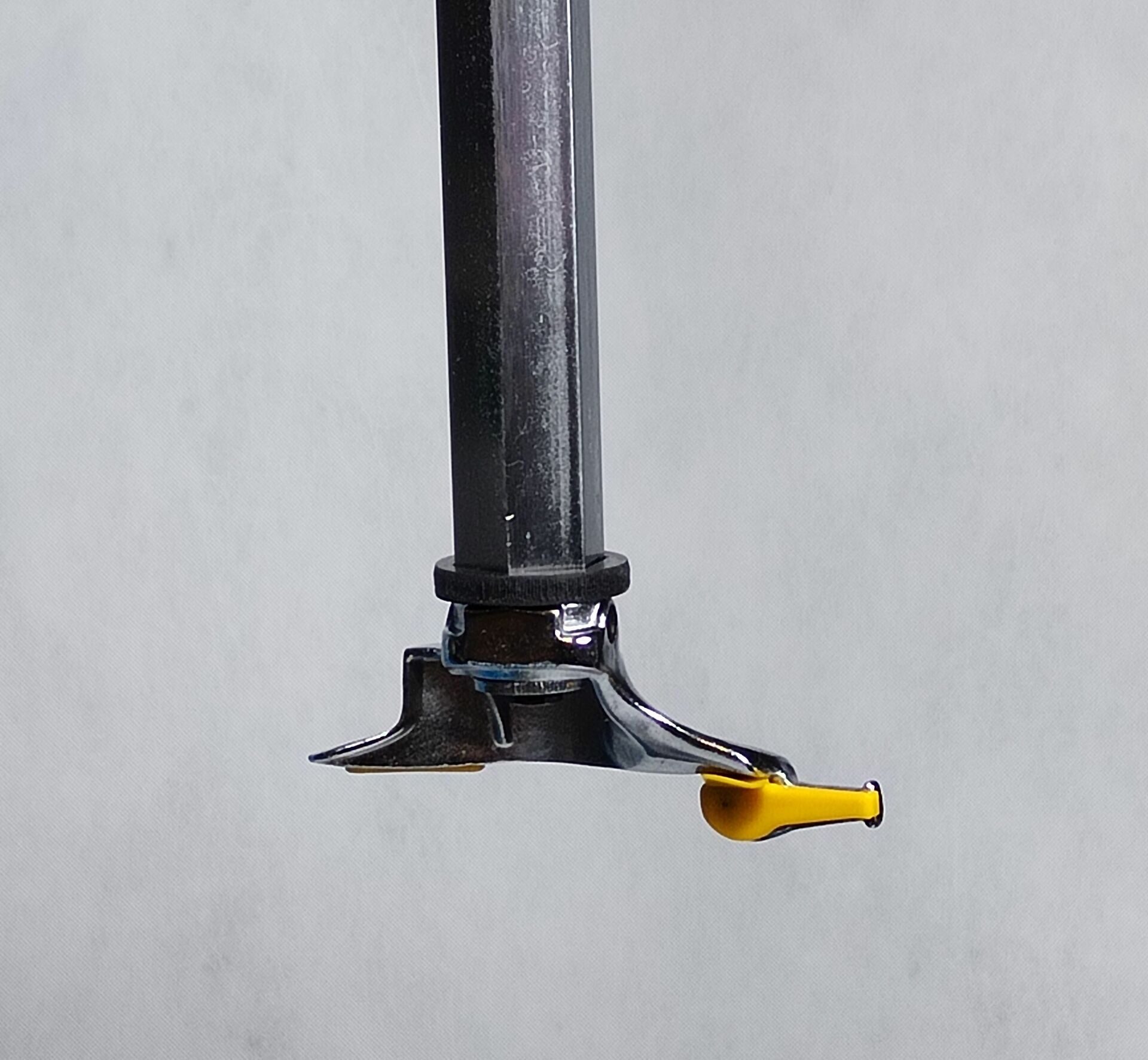 Полуавтоматический шиномонтажный стенд BRANN T324