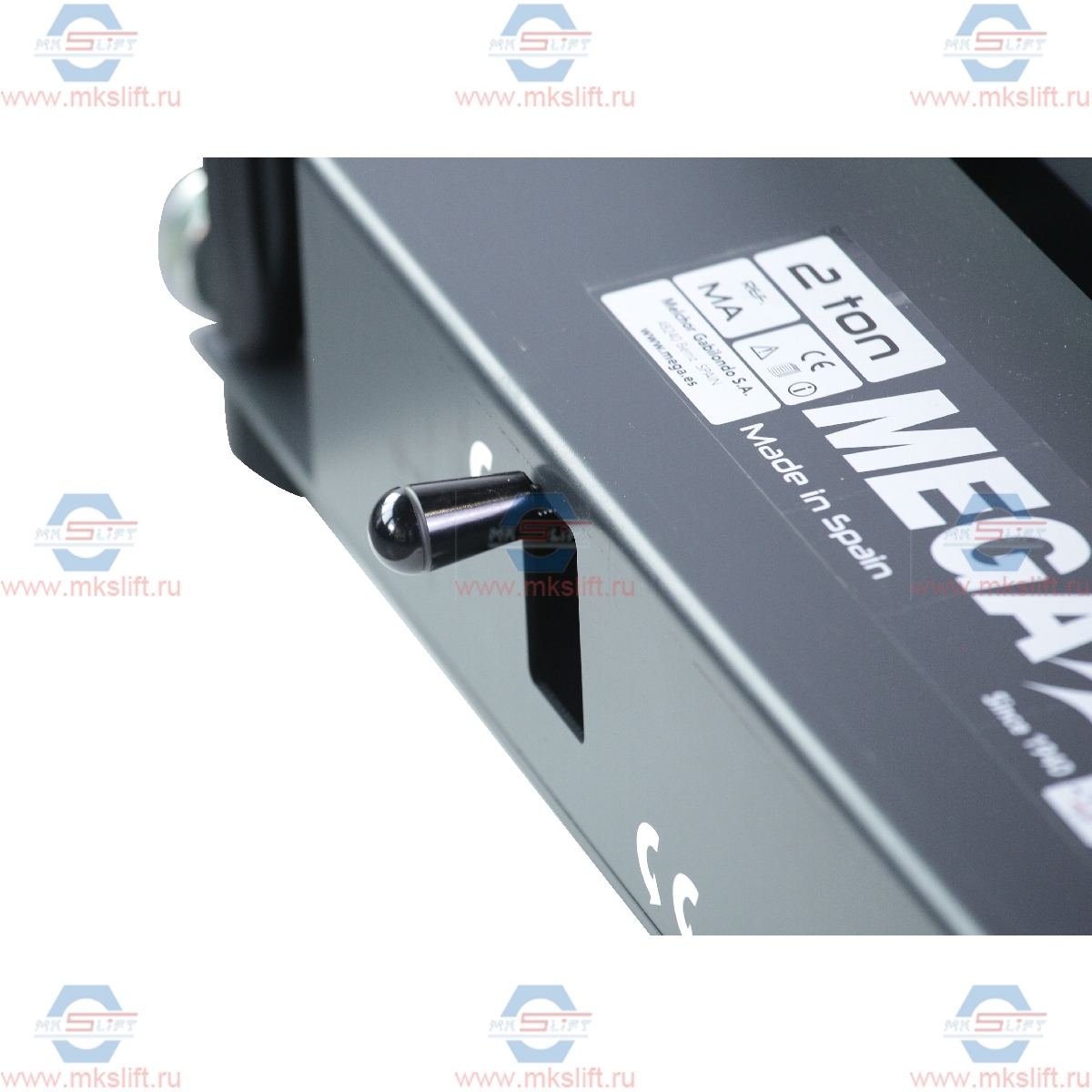 Траверса г/п 2000 кг. с пневмоприводом MEGA  арт. MA-21