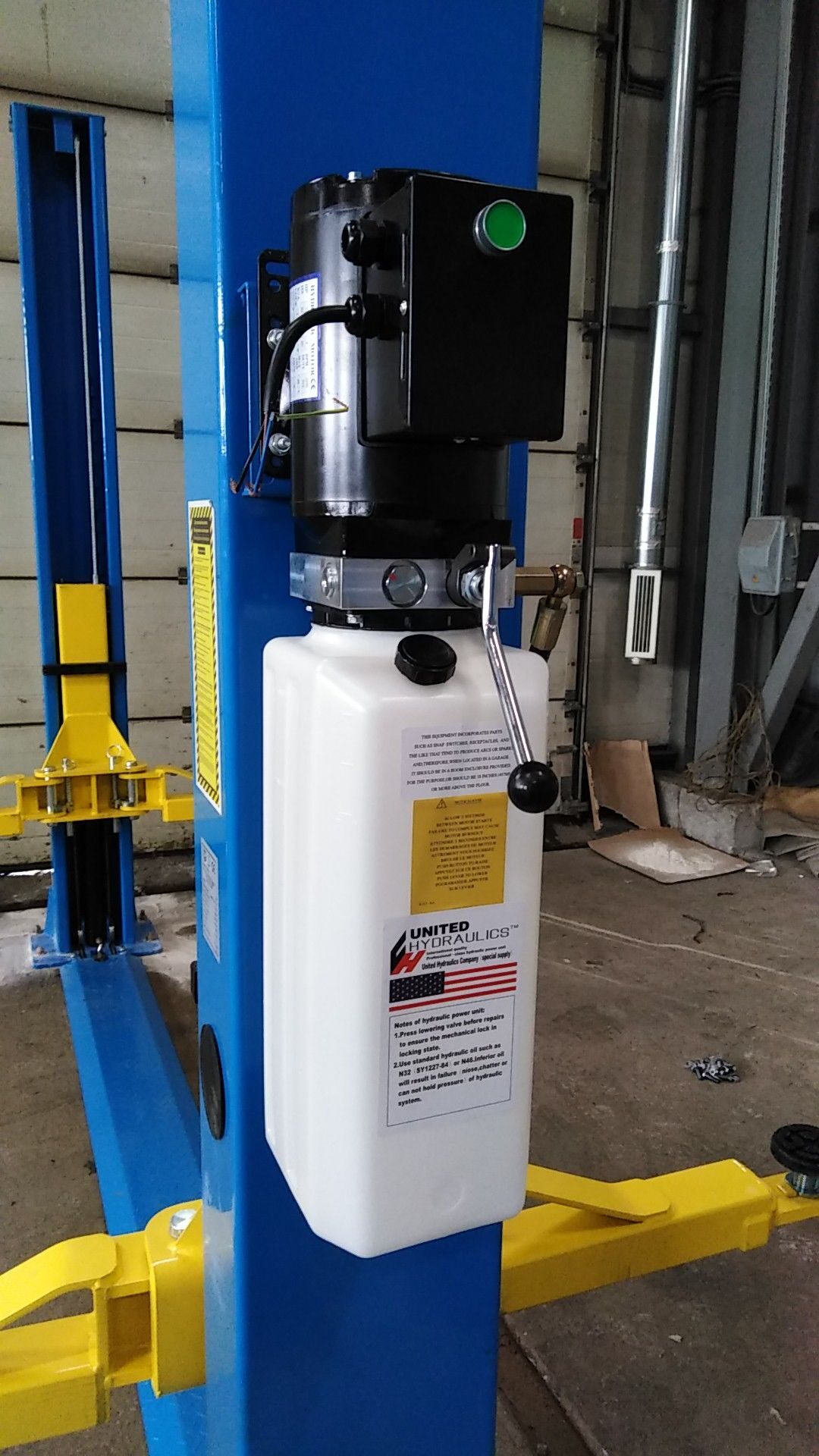 Подъемник двухстоечный BRANN T4