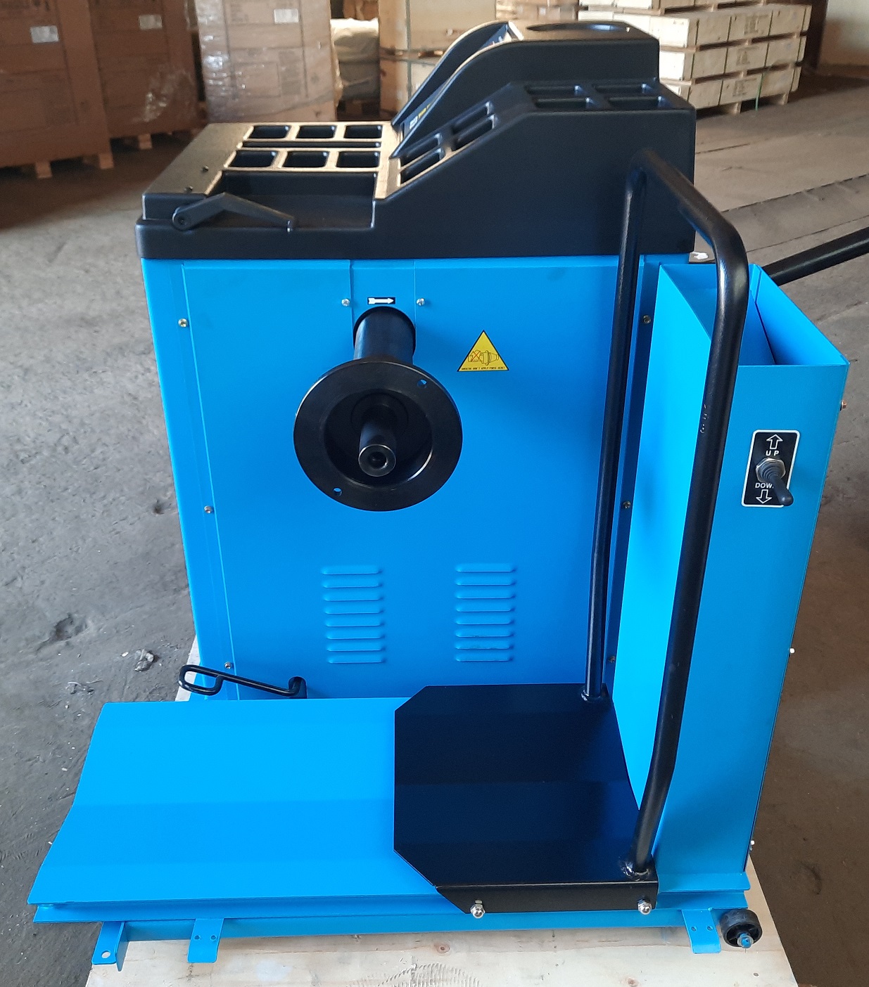 Техносоюз TS-850 Балансировочный станок 380V
