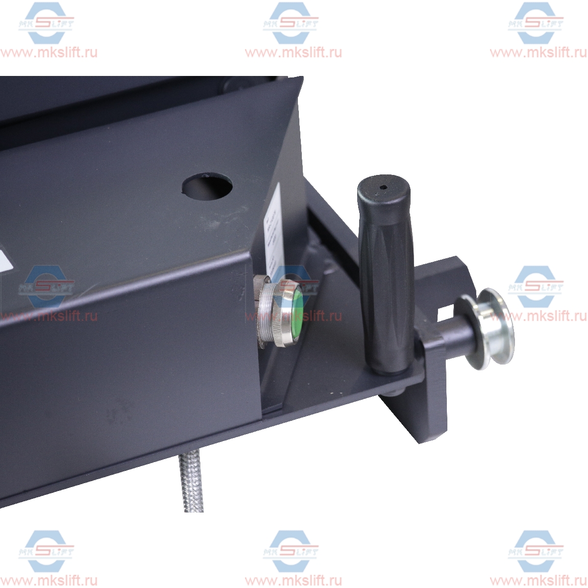 Траверса г/п 2000 кг. с пневмоприводом MEGA  арт. MA-21