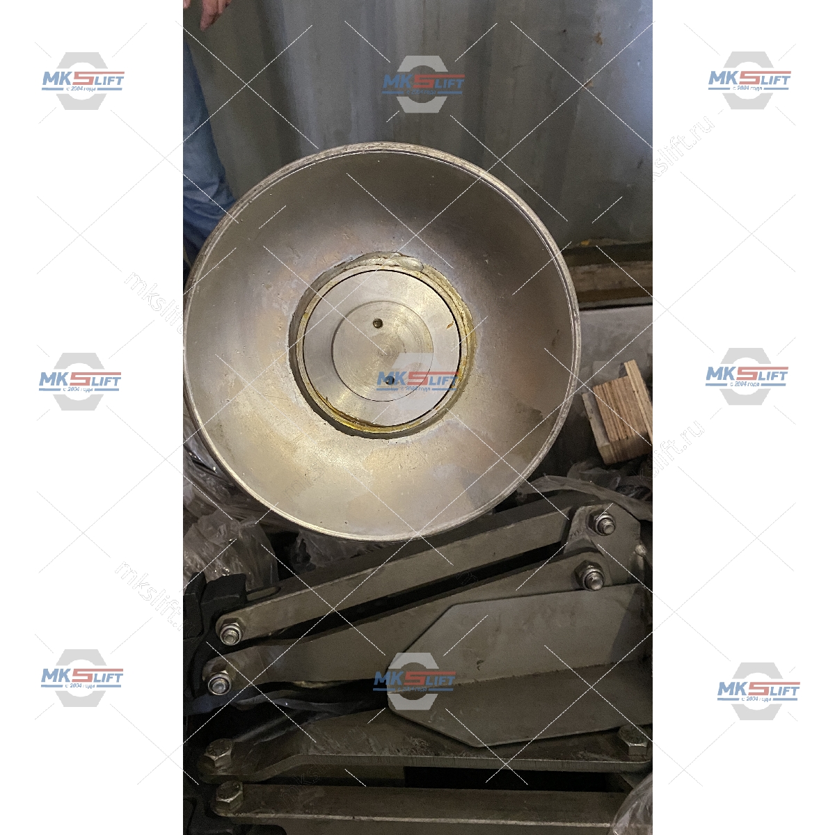 Ролик для работы с бескамерными колесами KraftWell  арт. H923