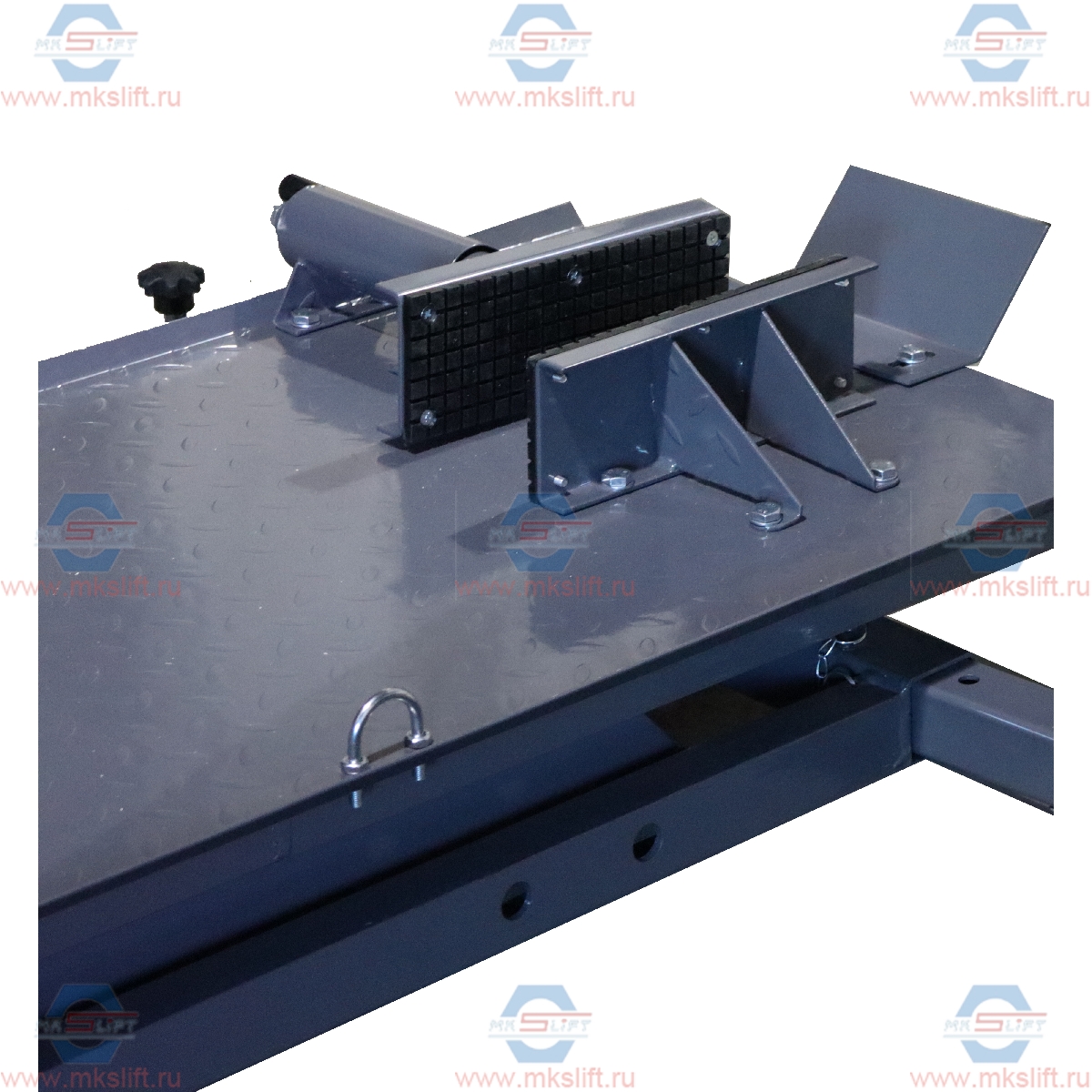 Подъемник для мотоциклов г/п 450 кг KraftWell  арт. KRW450M