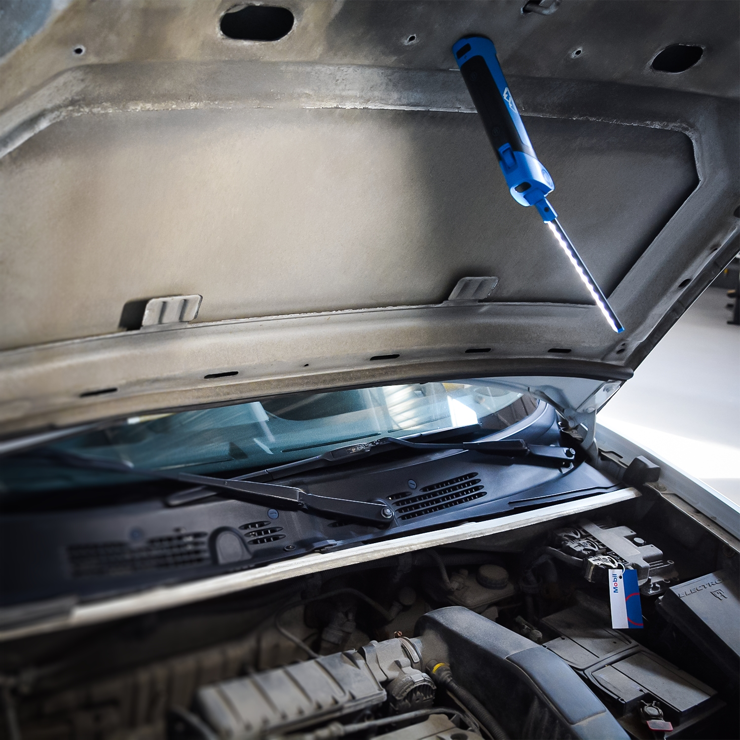 Лампа осмотровая светодиодная TROMMELBERG с магнитом