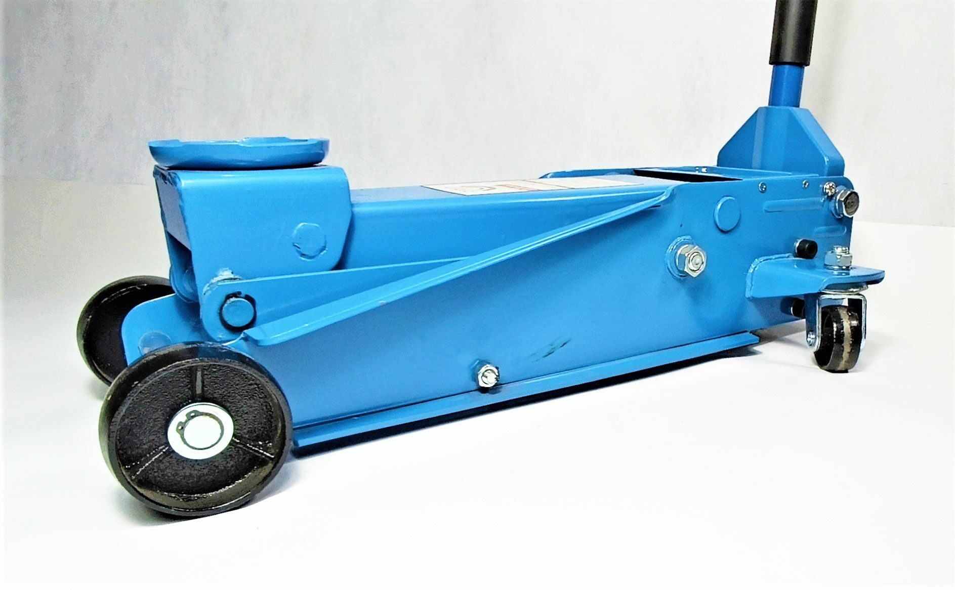 Домкрат подкатной гидравлический BRANN BRJ-3,5