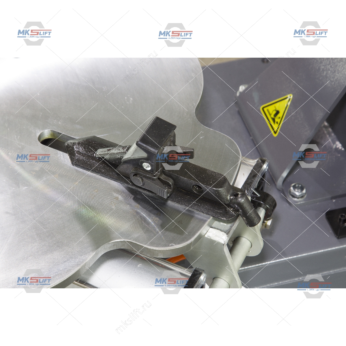 Шиномонтажный станок СУПЕРАВТОМАТ 2 скорости 10-28" KraftWell  арт. KRW27MR