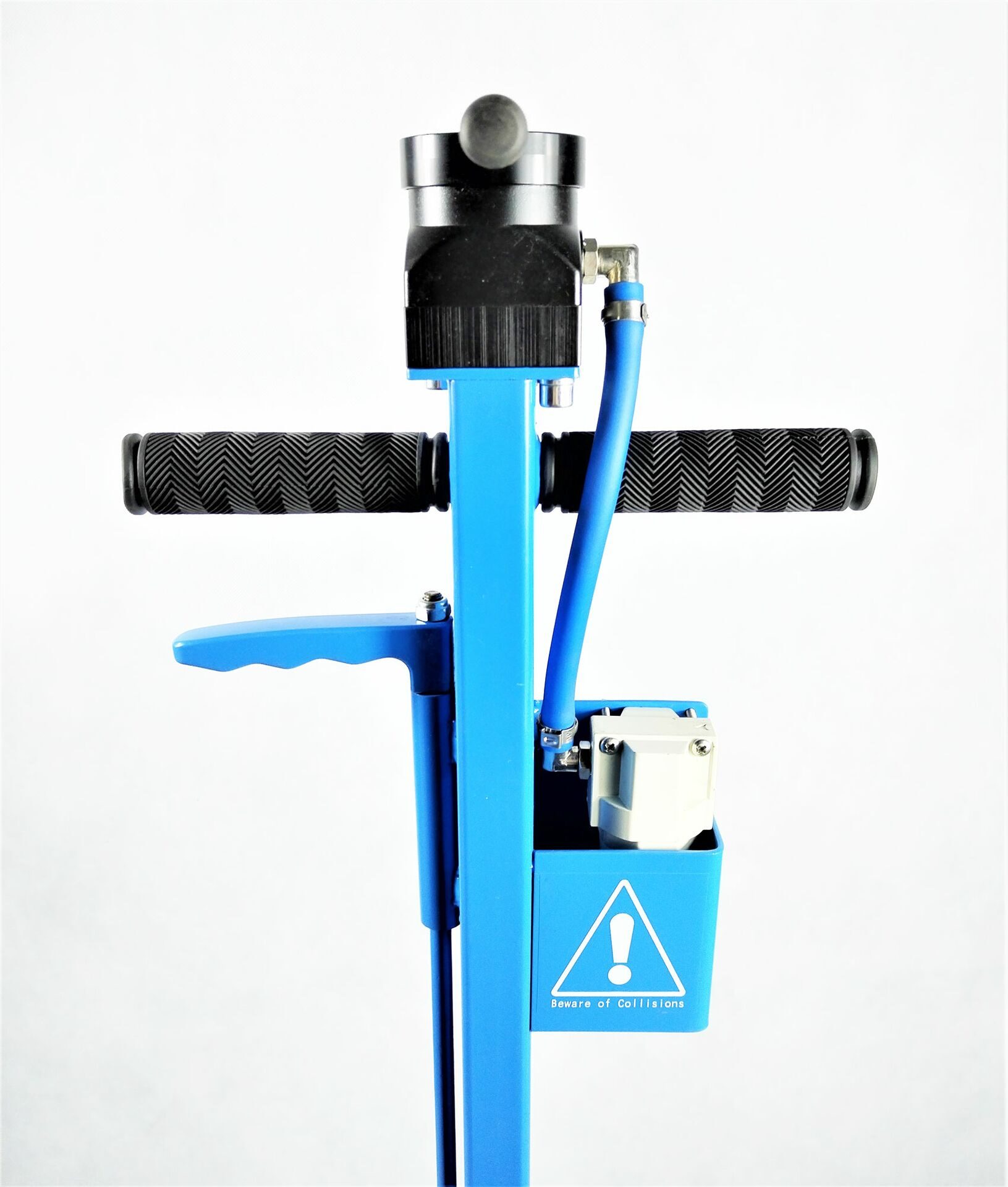 Домкрат подкатной пневмогидравлический BRANN BRJ 10/25/50