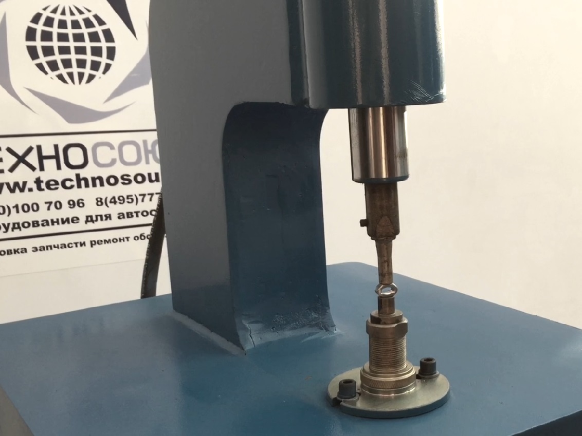 Техносоюз TS-240 Клепальный станок для тормозных колодок